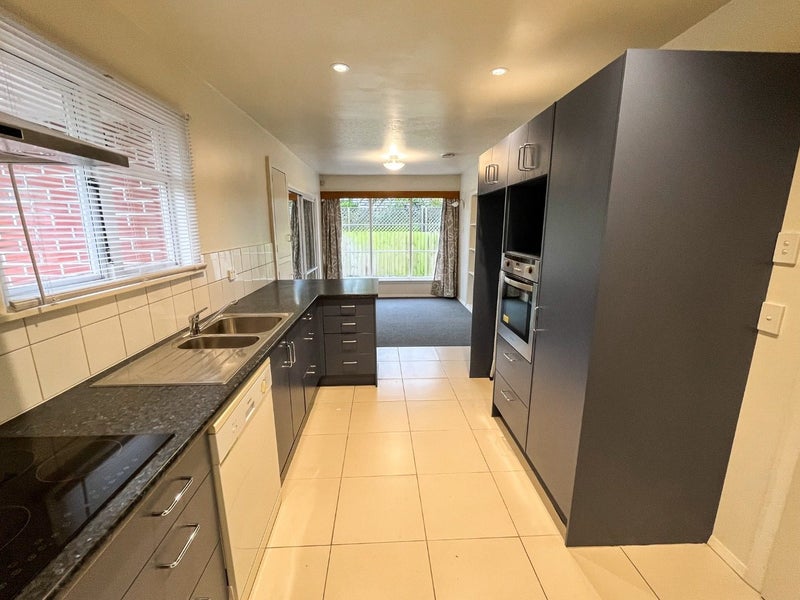 79 Grahams Road, Burnside, Christchurch - Carousel 2