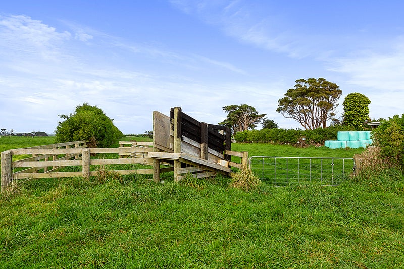 405 Normanby Road, Hawera - Carousel 2