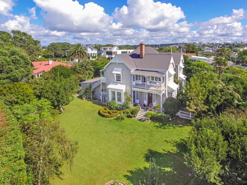 52 HINEMOA ST, Birkenhead, Auckland - Carousel 2