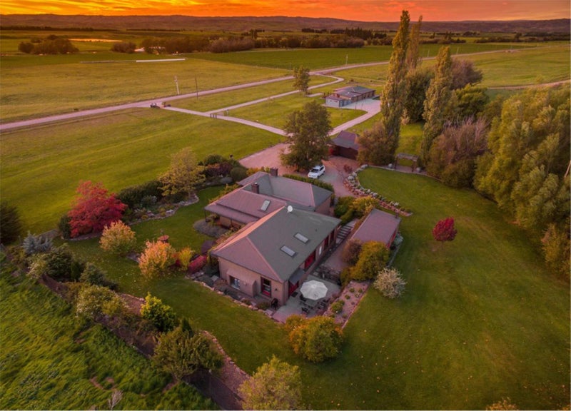 735 Racecourse Road, Omakau - Carousel 2