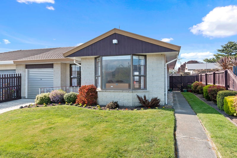 1/4 McHaffies Place, Wainoni, Christchurch - Carousel 1