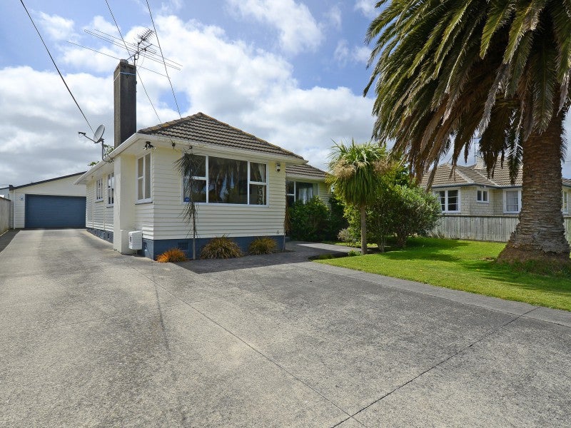 3 Weka Grove, Elderslea, Upper Hutt - Carousel 2