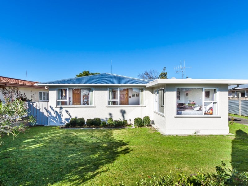 13 Lancaster Street, Highbury, Palmerston North - Carousel 2