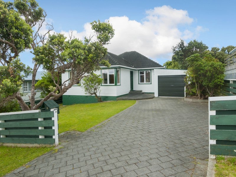 6 Pritchard Street, Newlands, Wellington - Carousel 1