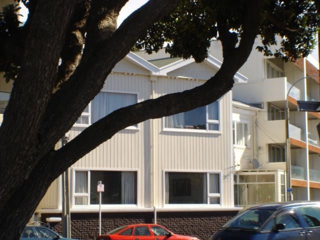 82 Oriental Parade, Oriental Bay, Wellington - Carousel 15