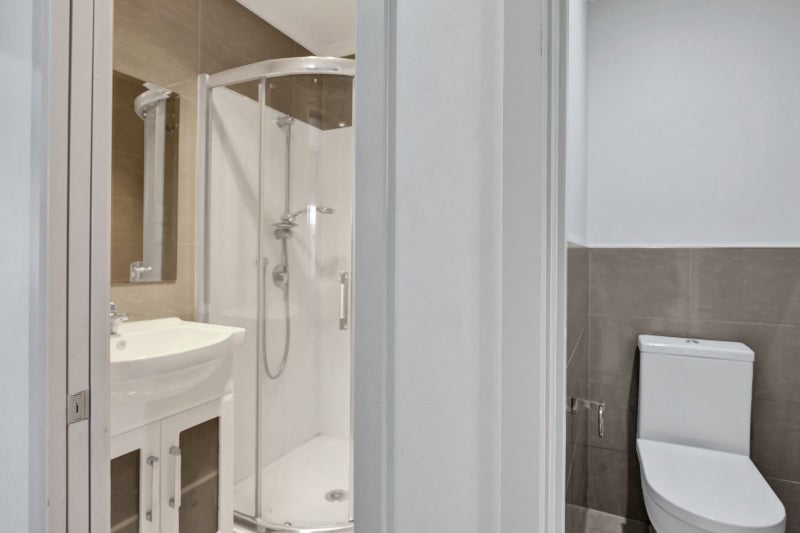 14 Frederick Place, Whalers Gate, New Plymouth - Carousel 7