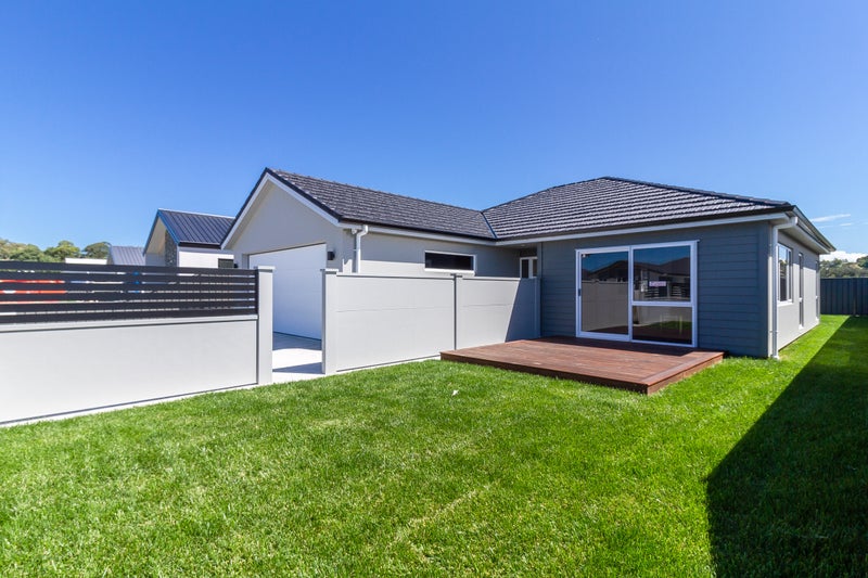 11 Ruapehu Road, Poraiti, Napier - Carousel 2