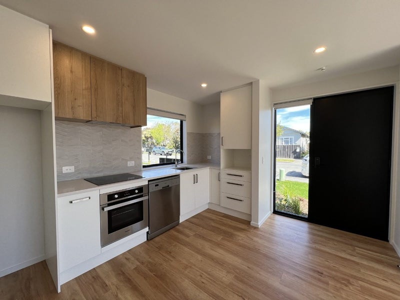 1/9 Marcroft Street, Woolston, Christchurch - Carousel 1