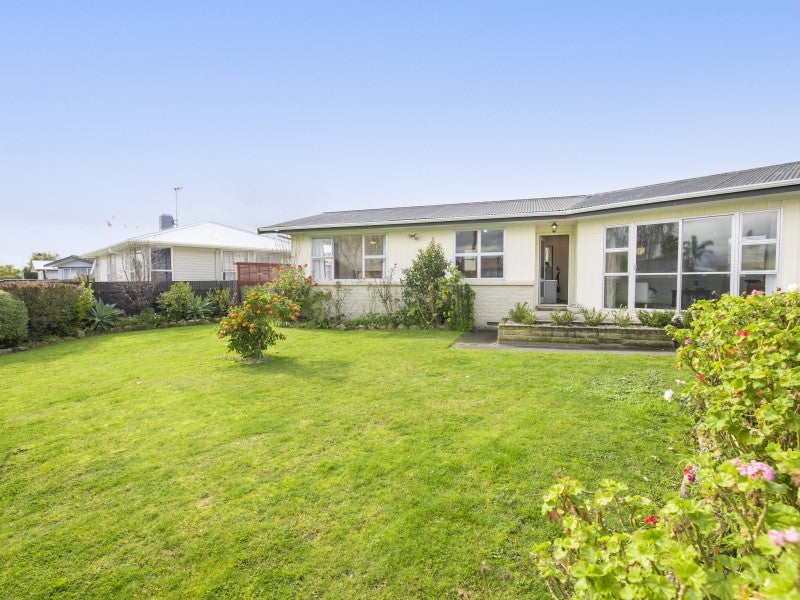 65 York Avenue, Tamatea, Napier - Carousel 1