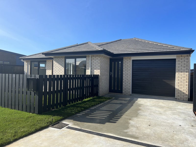 80 Pragma Rise, Huntington, Hamilton - Carousel 1