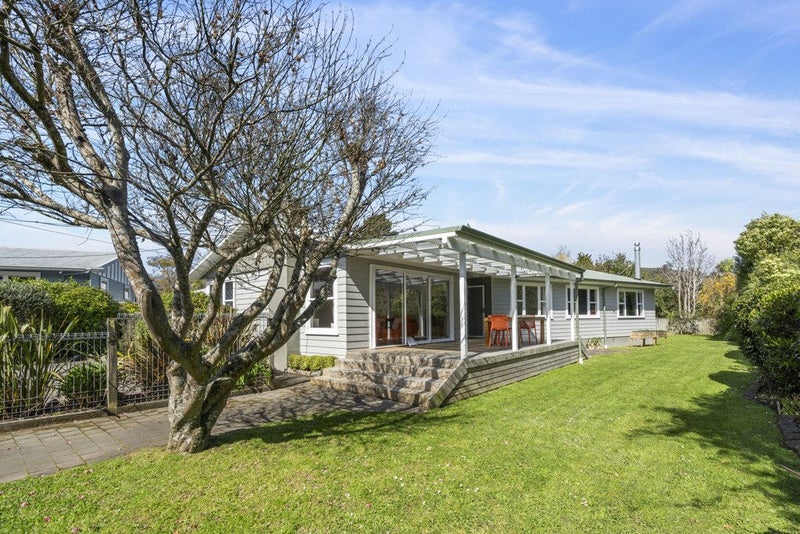 24 Gillespies Road, Birchville, Upper Hutt - Carousel 1