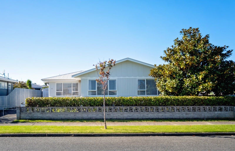 16 Foster Terrace, Onekawa, Napier - Carousel 13