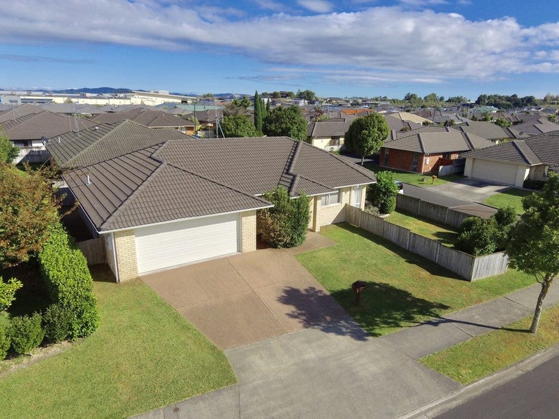 21 Parkside Drive, Huntington, Hamilton - Carousel 12