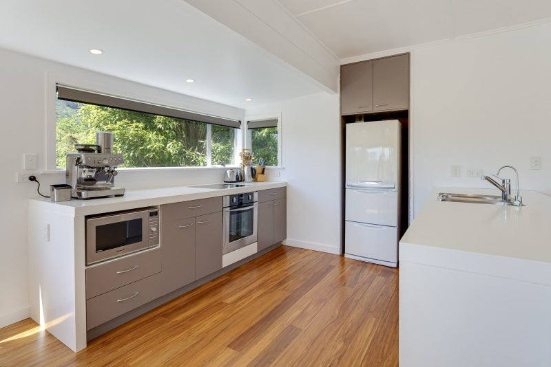 235 St Vincent Street, Toi Toi, Nelson - Carousel 2