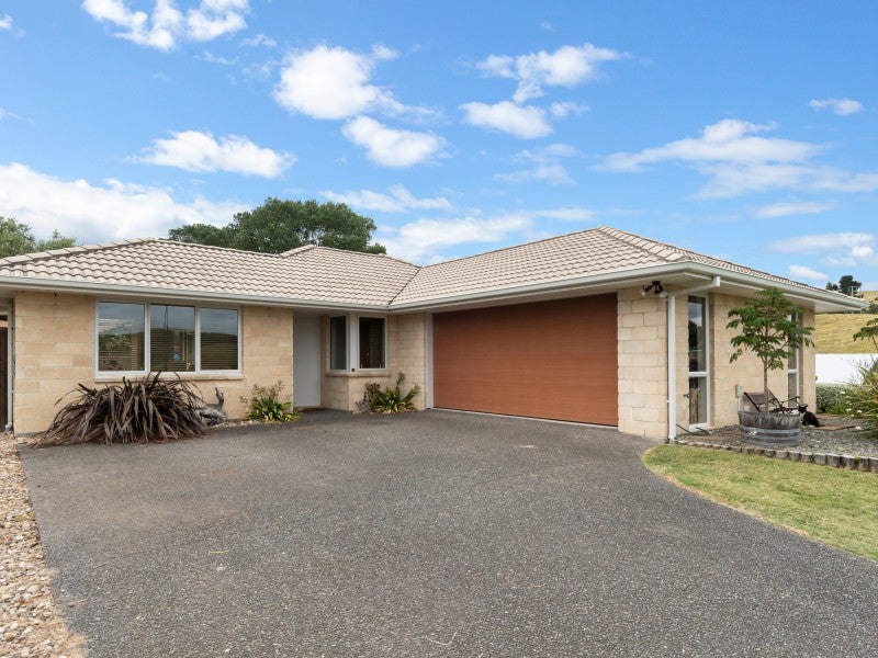 116 Falcon Drive, Welcome Bay, Tauranga - Carousel 2
