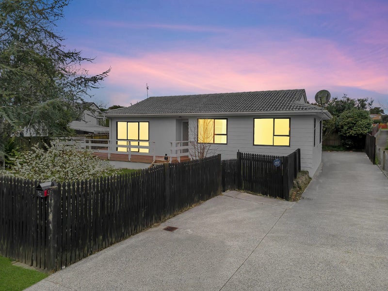 12 Hamblyn Place, Ranui, Auckland - Carousel 1