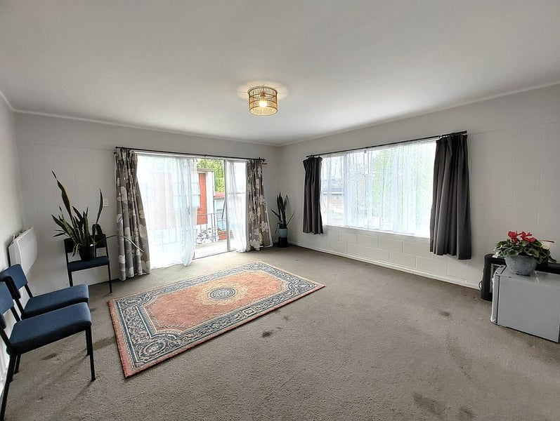 1/26 Don Croot Street, Morningside, Auckland - Carousel 2