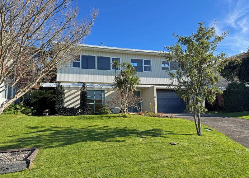 49 McBreen Avenue, Northcote, Auckland - Carousel 1