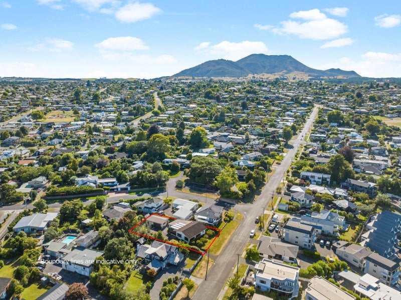 12 Pataka Road, Taupo - Carousel 23