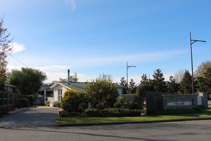 29 Connolly Street, Geraldine - Carousel 17