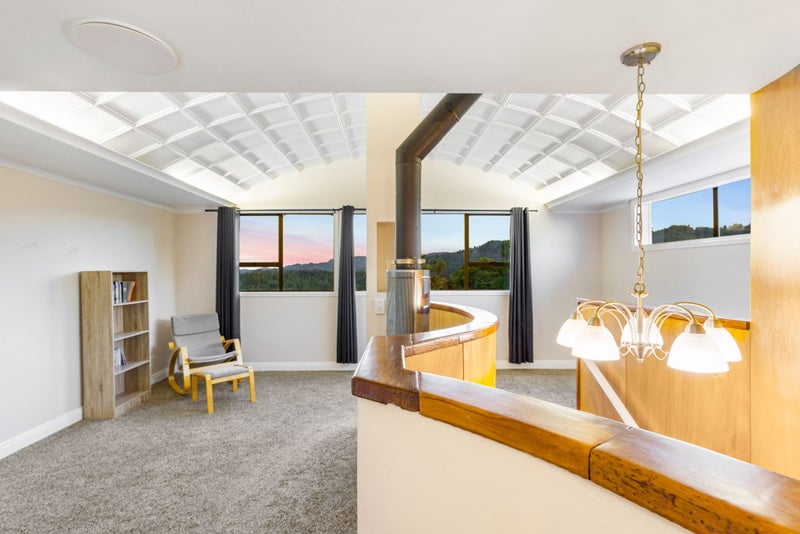 1084 Scenic Drive North, Swanson, Auckland - Carousel 2