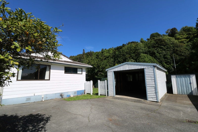 19 Owen Street, Belmont, Lower Hutt - Carousel 1