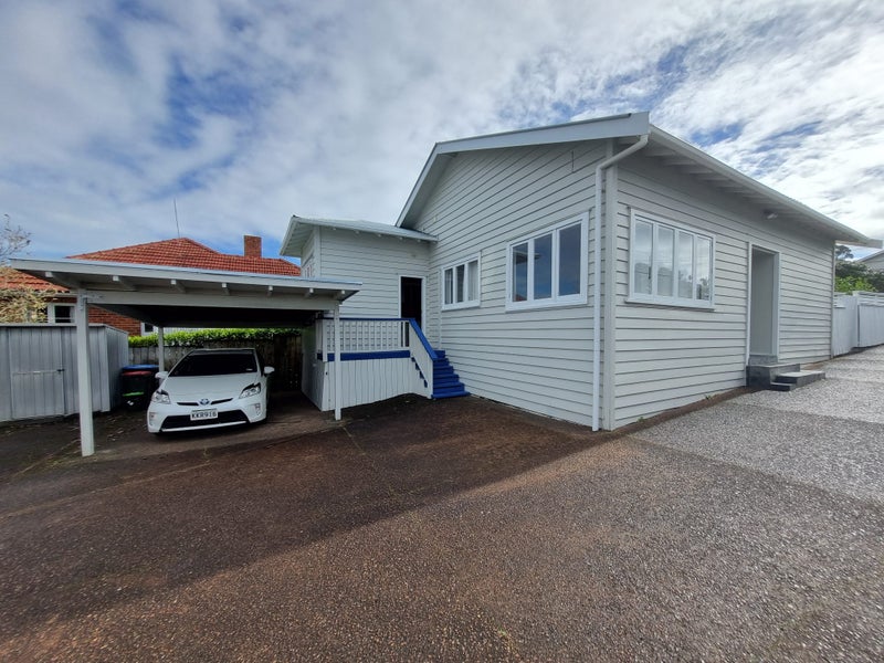 22 Highland Road, Mount Albert, Auckland - Carousel 2