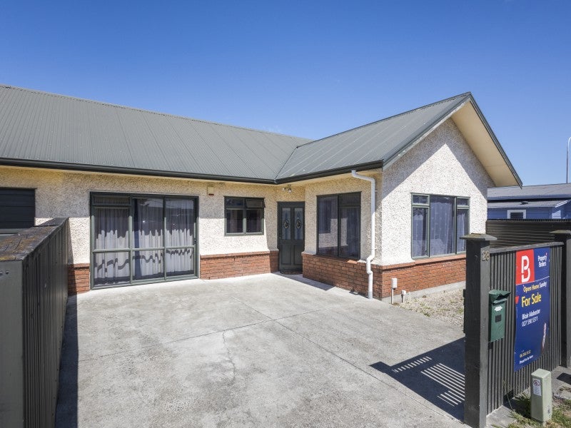 28 Vogel Street, Roslyn, Palmerston North - Carousel 1