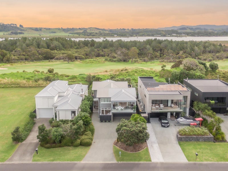 58 Mangatawhiri Road, Warkworth - Carousel 1