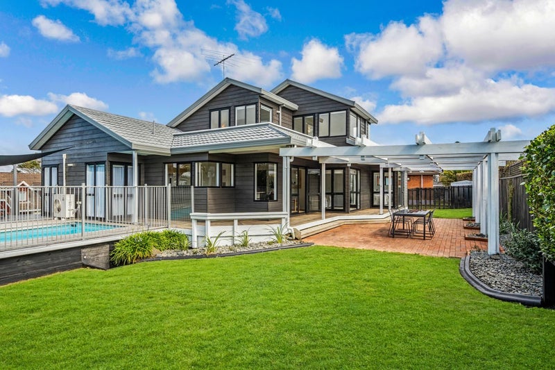 3 Glucina Avenue, West Harbour, Auckland - Carousel 2