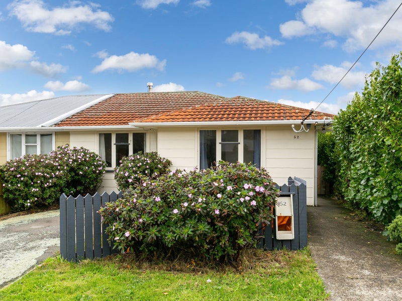 52 Raukawa Street, Strathmore Park, Wellington - Carousel 1