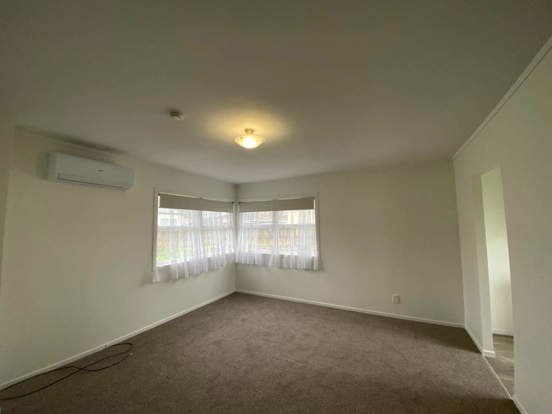 12A Muir Avenue, Māngere Bridge, Auckland - Carousel 2