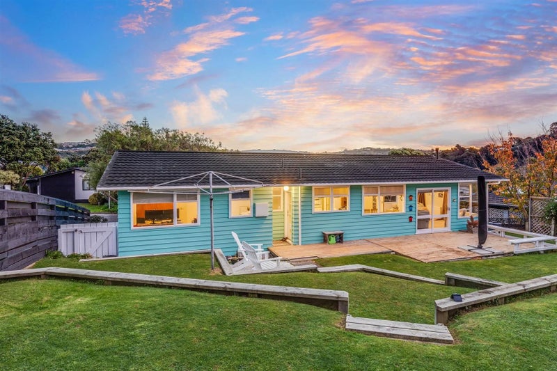 45 Ayton Drive, Whitby, Porirua - Carousel 2