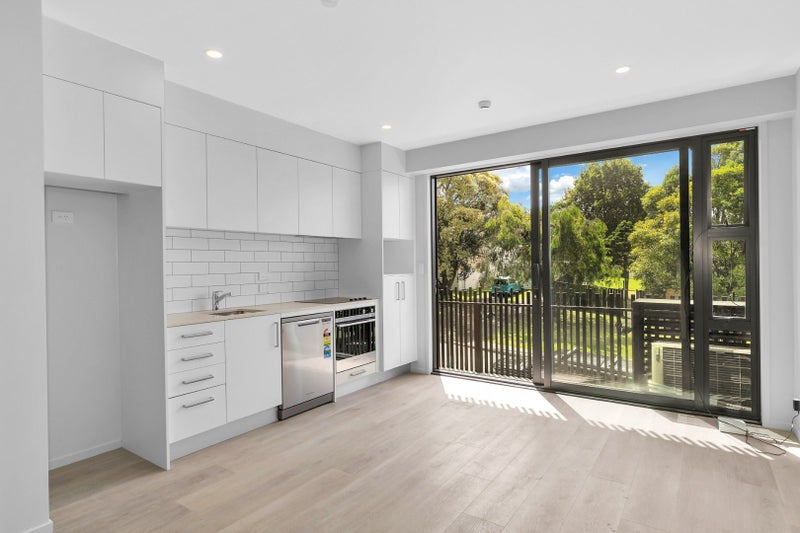 204/2 Ko Street, Northcote, Auckland - Carousel 1