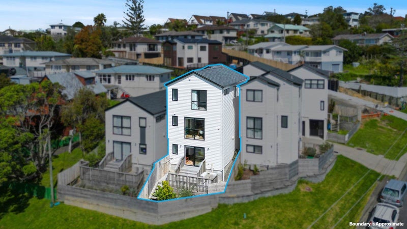 17E Hogans Road, Glenfield, Auckland - Carousel 2