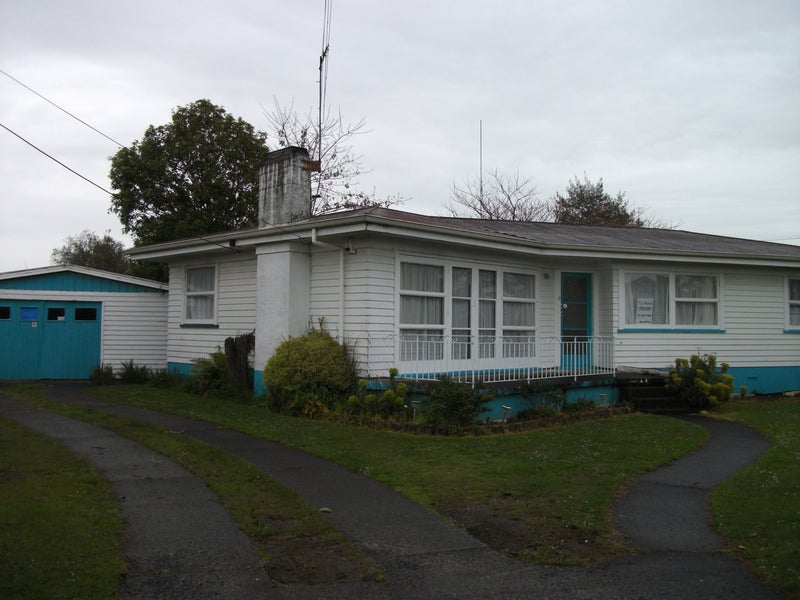 5 Gazeley Avenue, Silverdale, Hamilton - Carousel 1