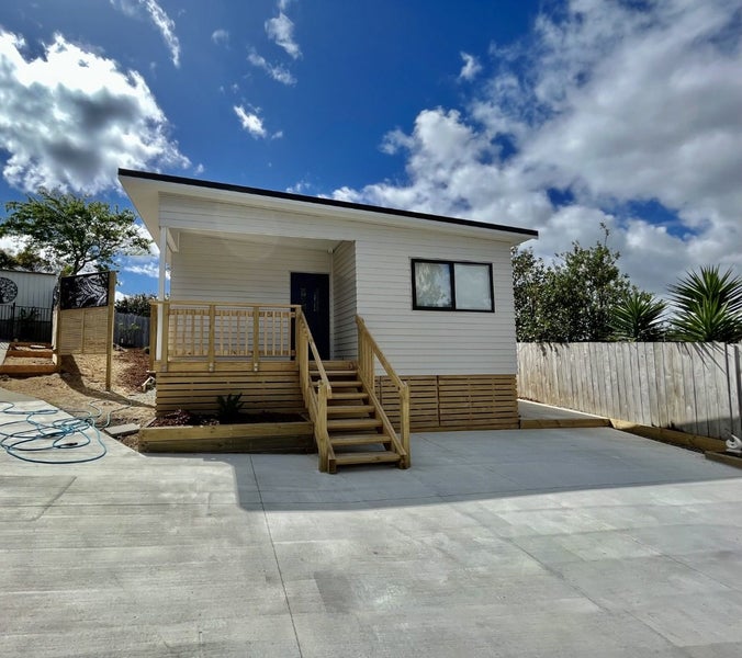 74 Brian Crescent, Stanmore Bay, Whangaparaoa - Carousel 2