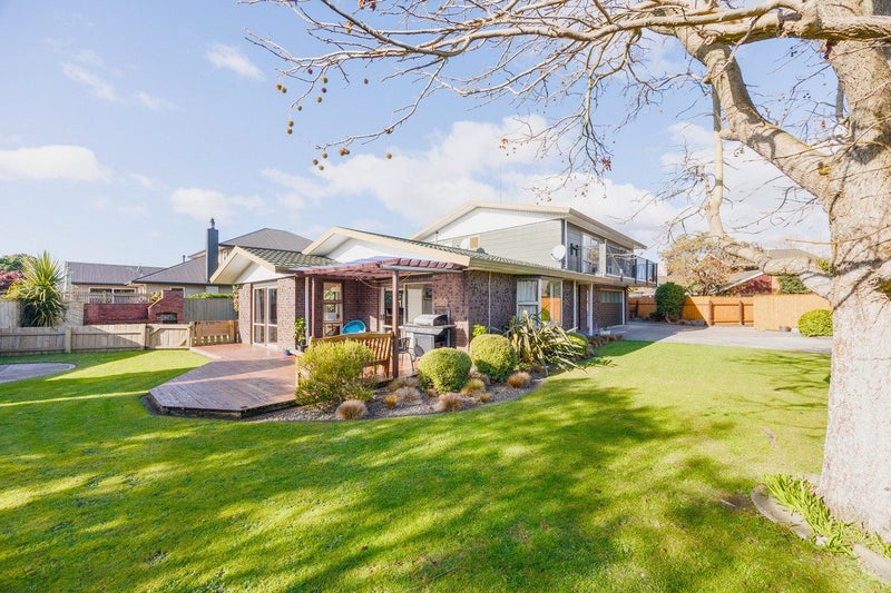 4 Gainsborough Grove, Highbury, Palmerston North - Carousel 2