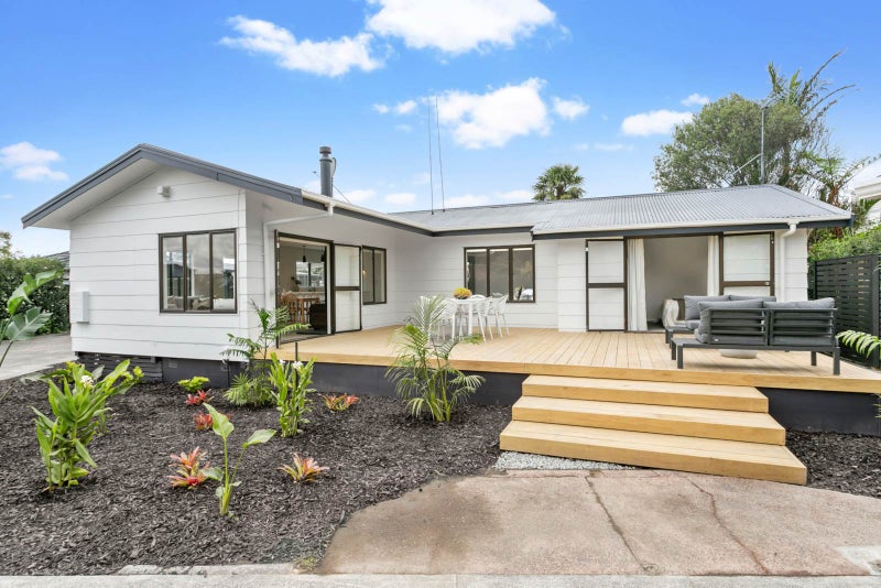 97 Fonteyn Street, Avondale, Auckland - Carousel 1