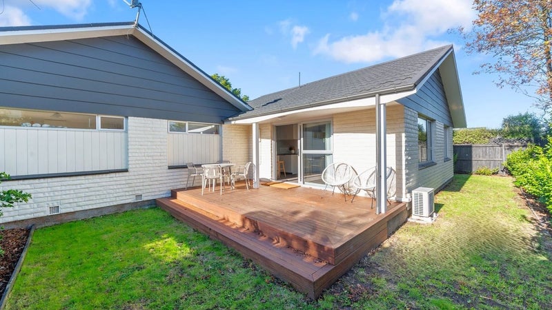 2/9 Somme Street, St Albans, Christchurch - Carousel 1