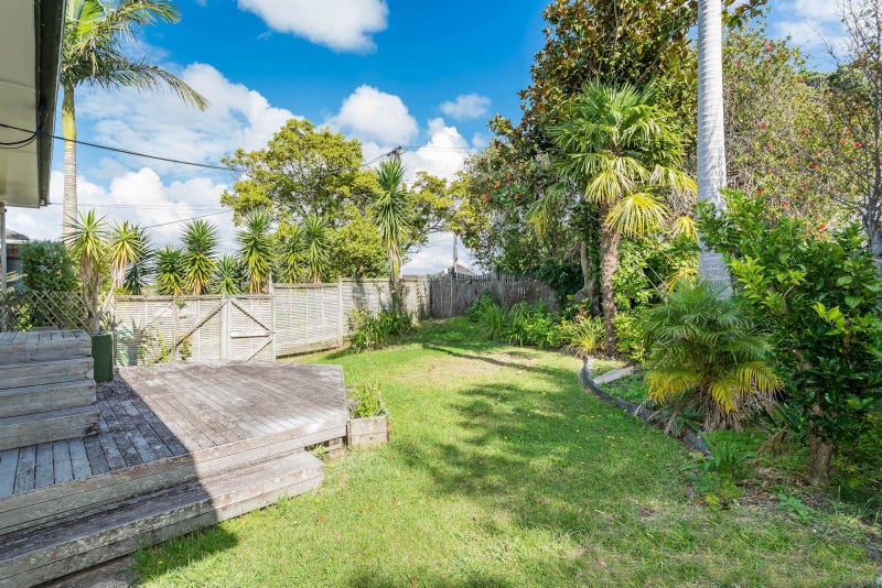 97 East Coast Road, Castor Bay, Auckland - Carousel 14