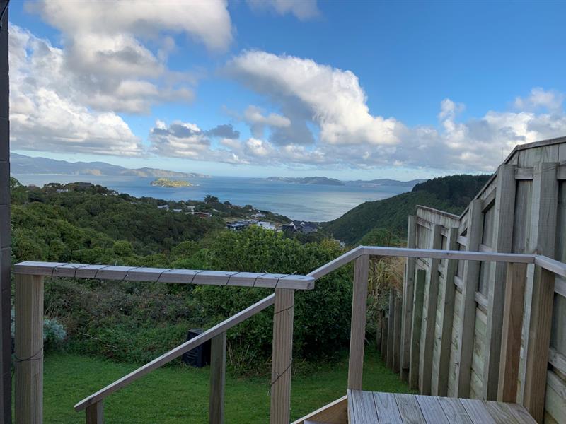 6 Pine Tree Lane, Korokoro, Lower Hutt - Carousel 1