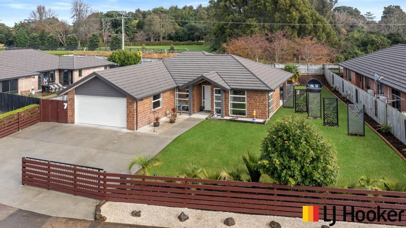 7 Lusk Way, Patumahoe, Pukekohe - Carousel 2