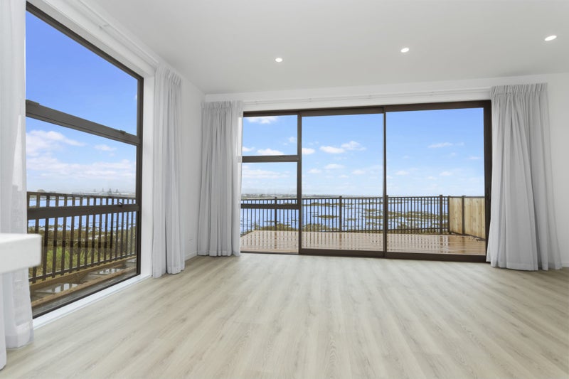 86 Alford Street, Waterview, Auckland - Carousel 2