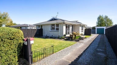 6 Meldrum Place, Bishopdale, Christchurch - Carousel 1