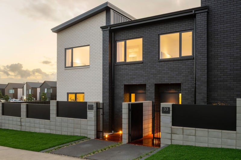 31 Kauri Point Drive, ROTOTUNA NORTH, HAMILTON - Carousel 1