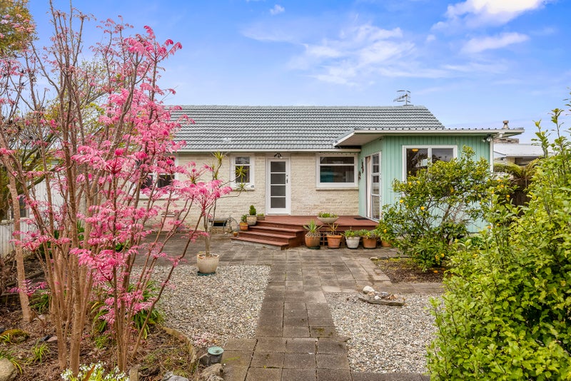 26 Mazengarb Road, Paraparaumu Beach, Paraparaumu - Carousel 1