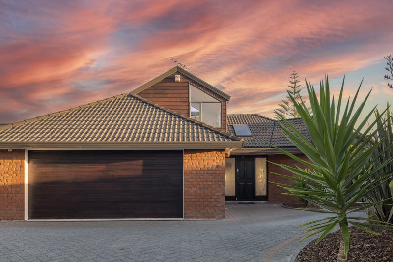 46 Redwing Street, Browns Bay, Auckland - Carousel 2