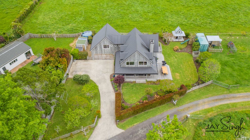 26 Village Way, Ardmore, Papakura - Carousel 35