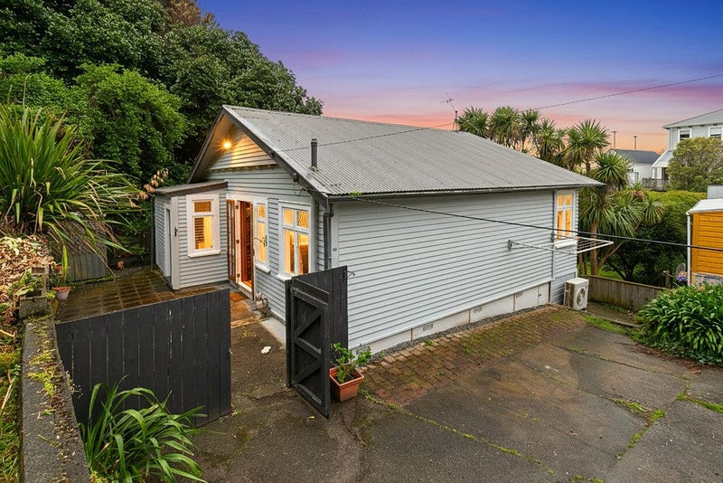28 Brixham Way, Newtown, Wellington - Carousel 1